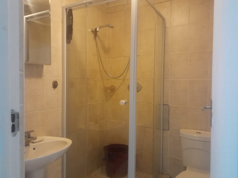 1 Bedroom Property for Sale in Whispering Pines Western Cape